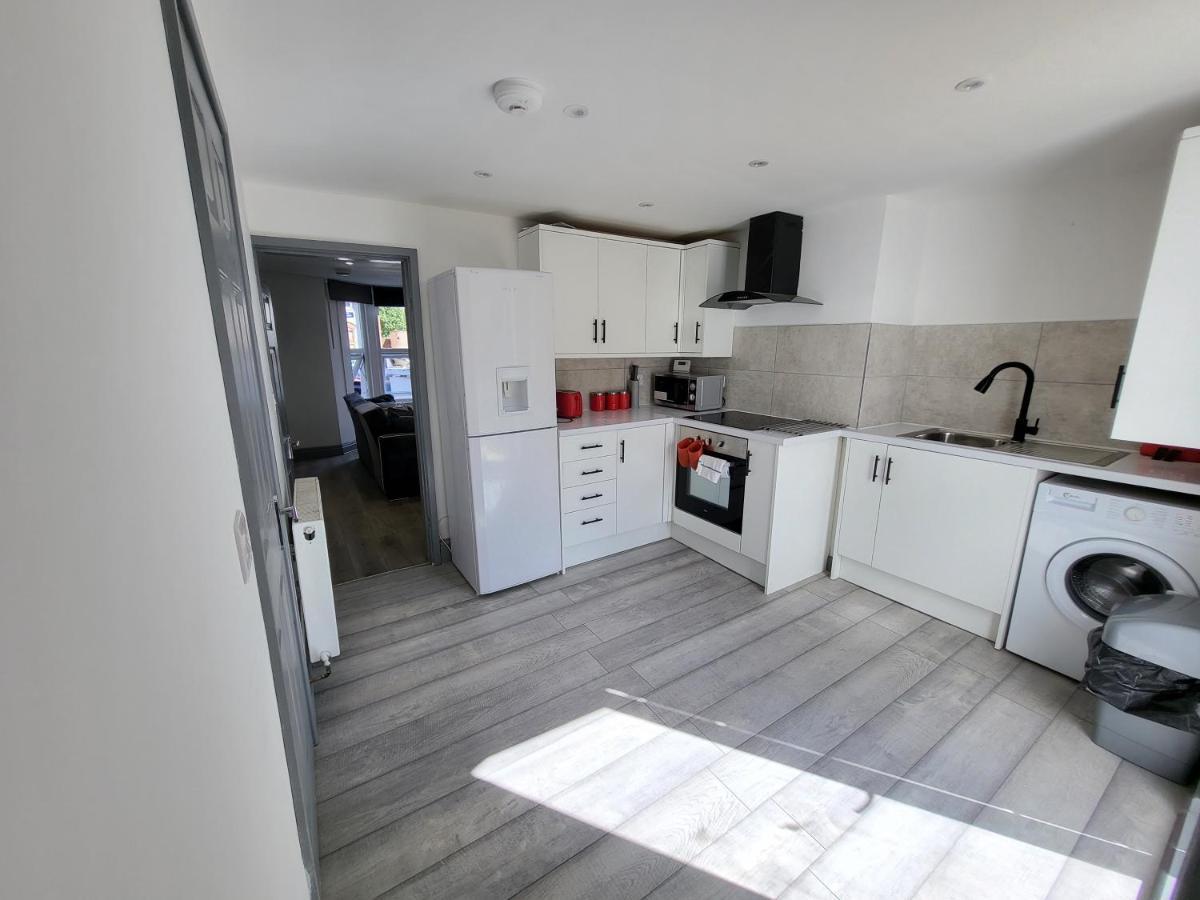 Vetrelax 4Bedroom House With Garden And Parking Colchester Exterior foto